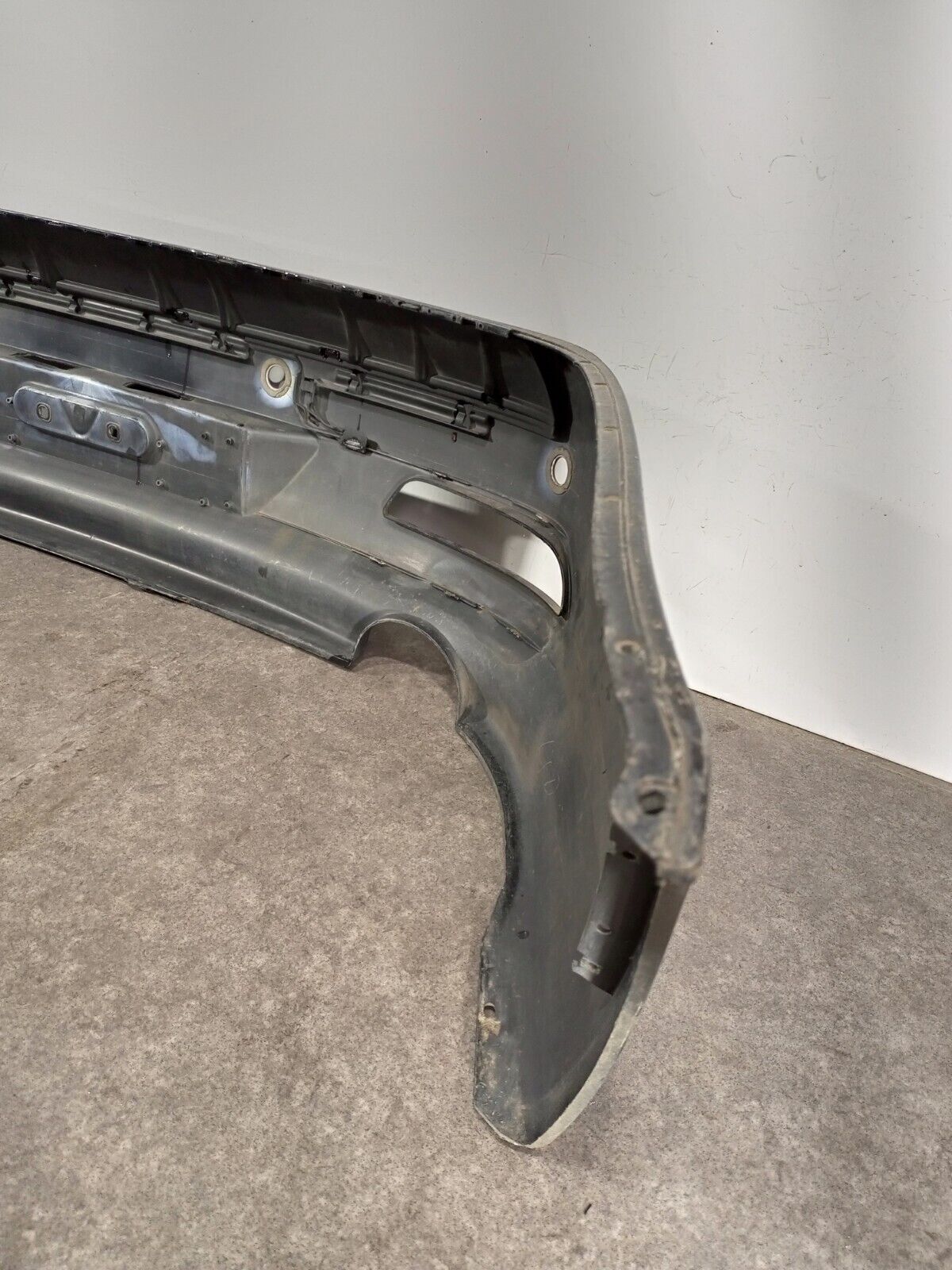 BMW 6 SERIES 2 DOOR COUPE 2004 REAR BUMPER; P/N: 51127065660