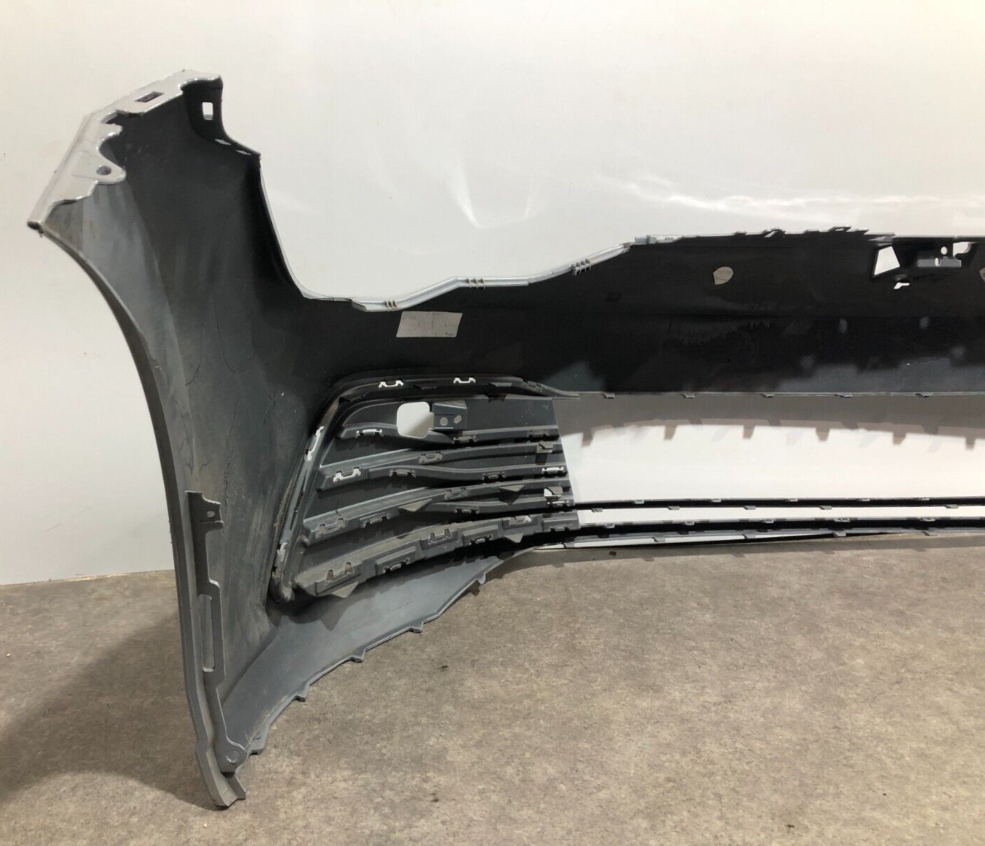 VW GOLF MK8 2020-ONWARDS HATCHBACK GENUINE FRONT BUMPER; P/N: 5H0807221H