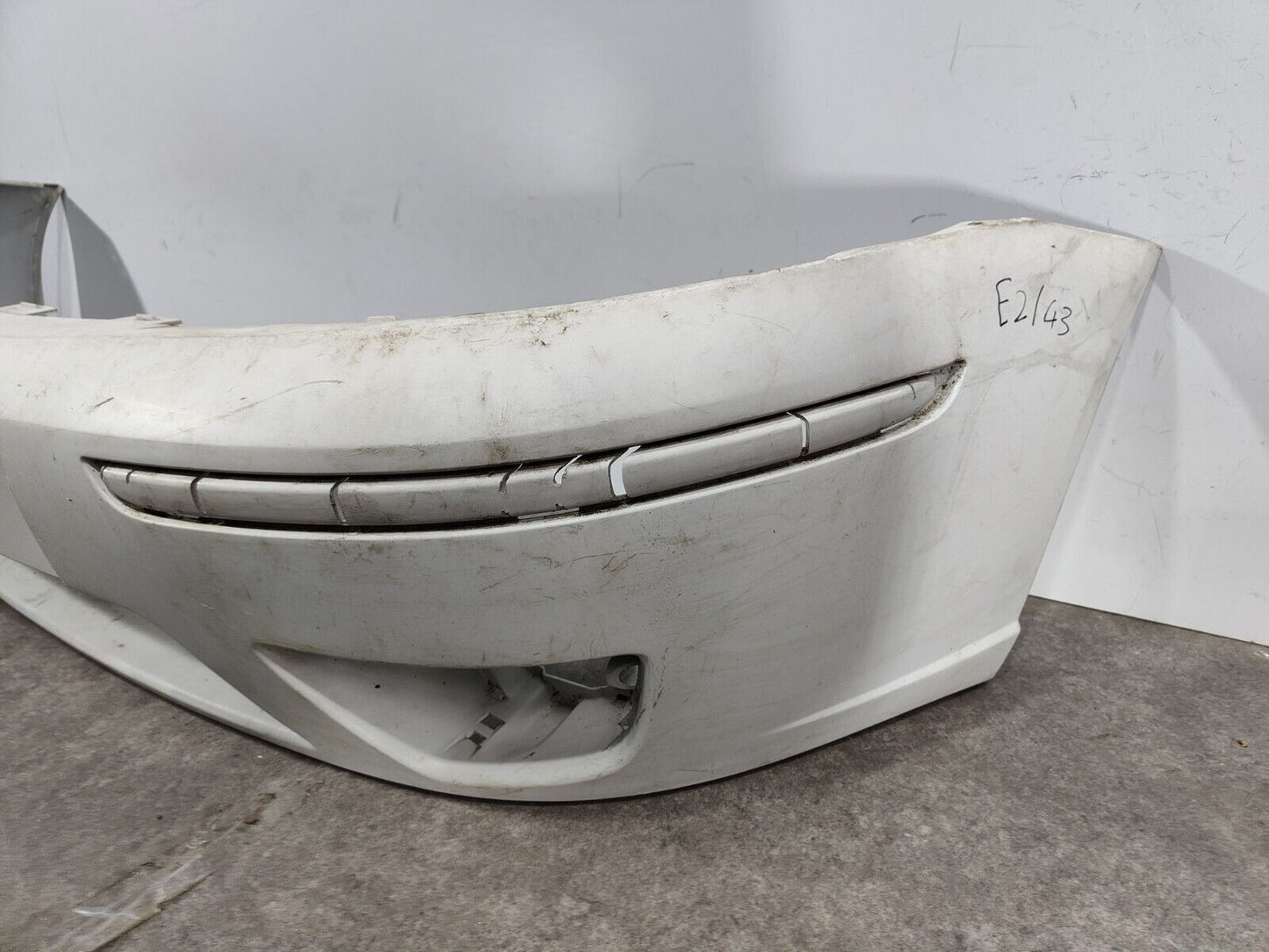 FORD FOCUS 2002 - 2005 FRONT BUMPER; P/N: 1201837