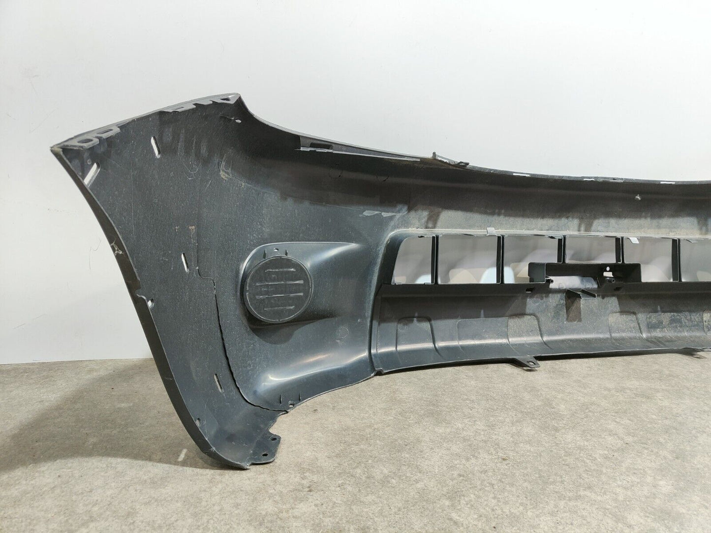 GENUINE TOYOTA HILUX FRONT BUMPER 2009-2011; P/N: 52119-0K974