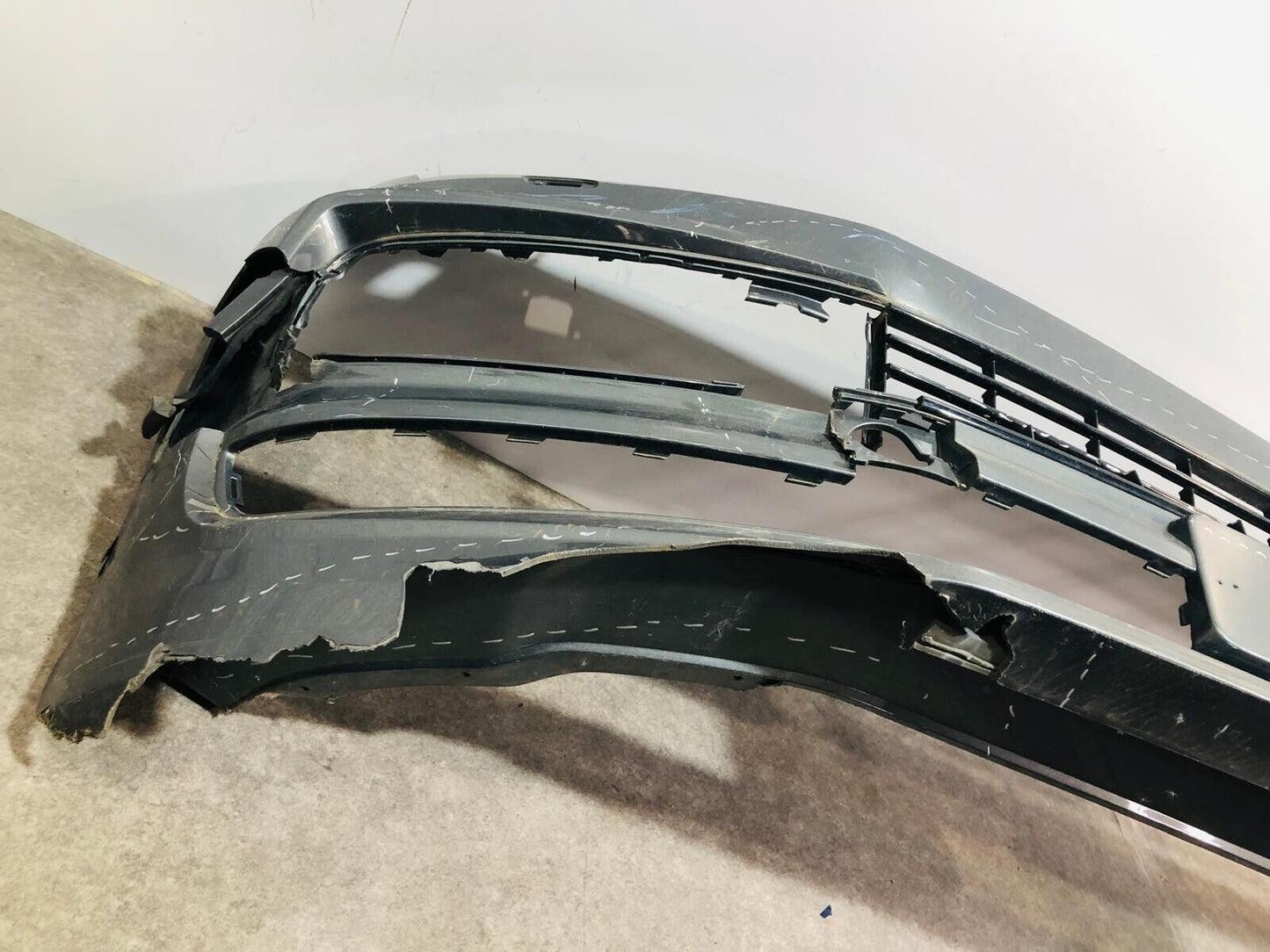 VW TRANSPORTER CARAVELLE 2015 ONWARD T6 FRONT BUMPER; P/N: 7E5807221D