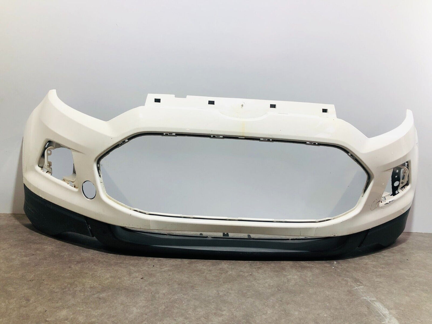 FORD ECOSPORT 2014-2018 GENUINE FRONT BUMPER IN WHITE; P/N: CN15-17D957