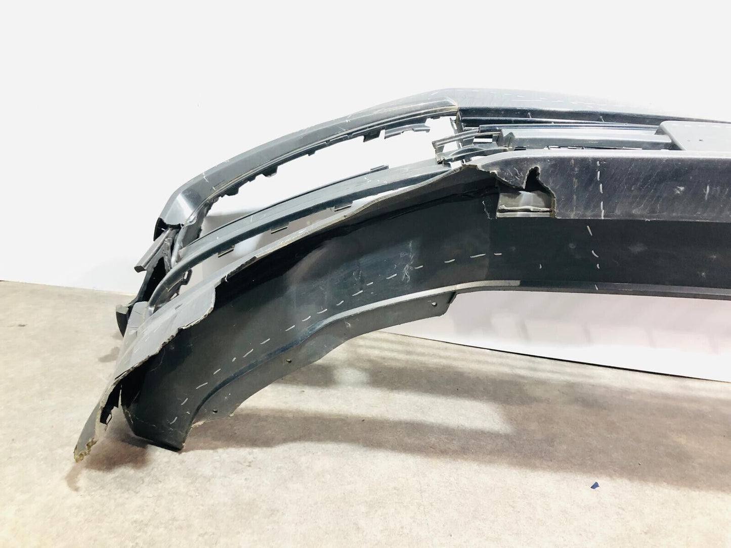 VW TRANSPORTER CARAVELLE 2015 ONWARD T6 FRONT BUMPER; P/N: 7E5807221D