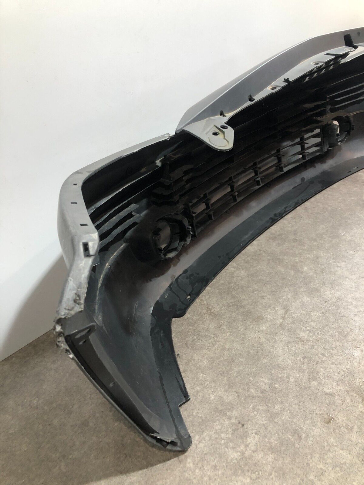 RENAULT SCENIC MK2 2006-2009 FRONT BUMPER; P/N: P1R05W5YT