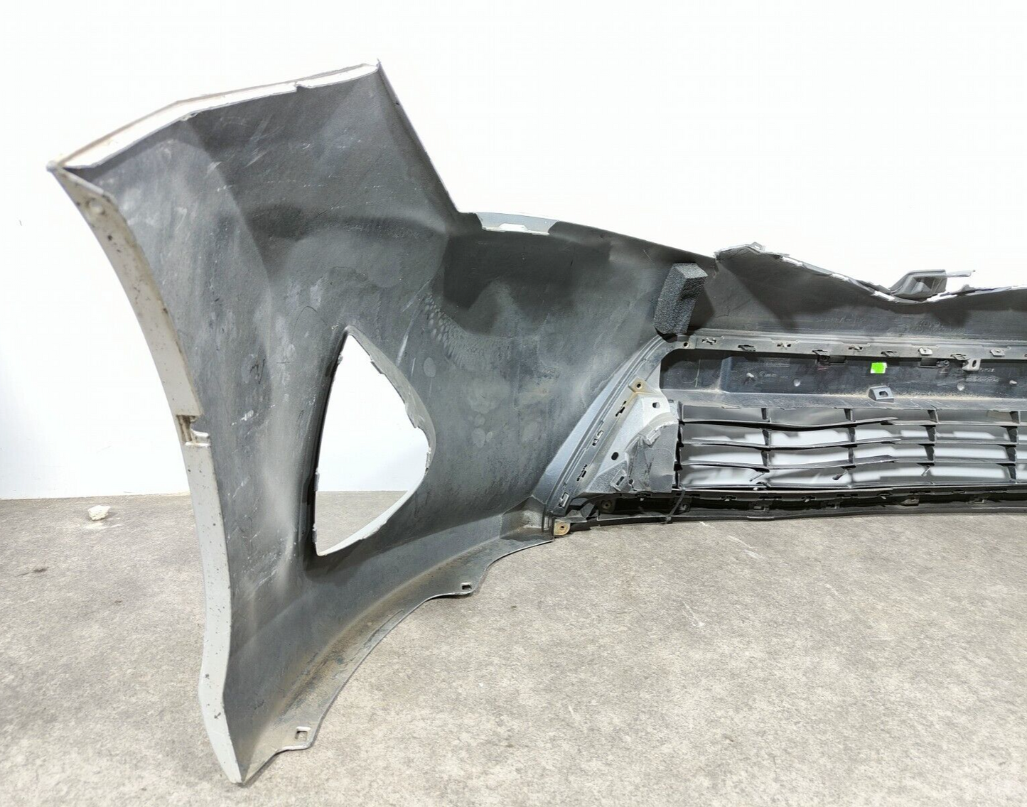 TOYOTA AURIS FRONT BUMPER 2012-2015; P/N: 53112-02390