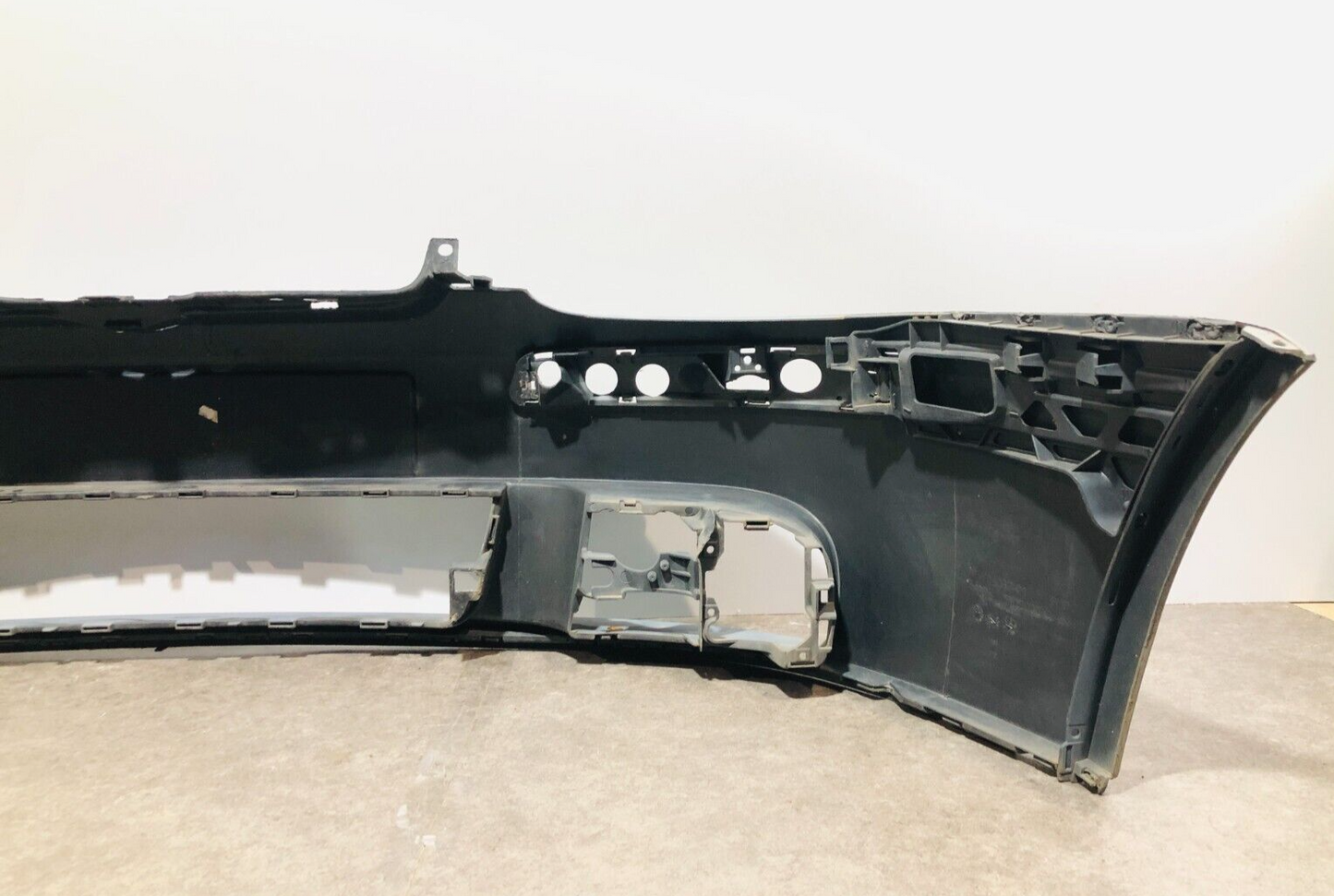 VW GOLF MK5 2004-2008 FRONT BUMPER; P/N: VW04067-01