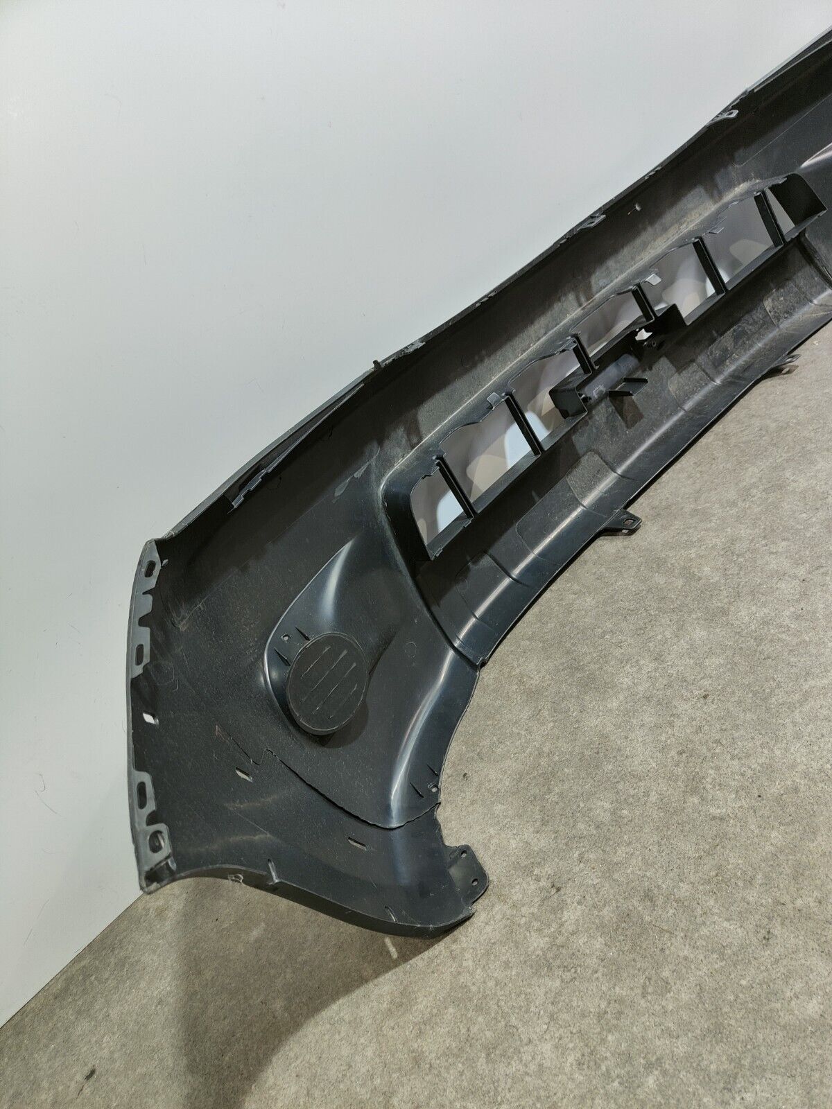 GENUINE TOYOTA HILUX FRONT BUMPER 2009-2011; P/N: 52119-0K974