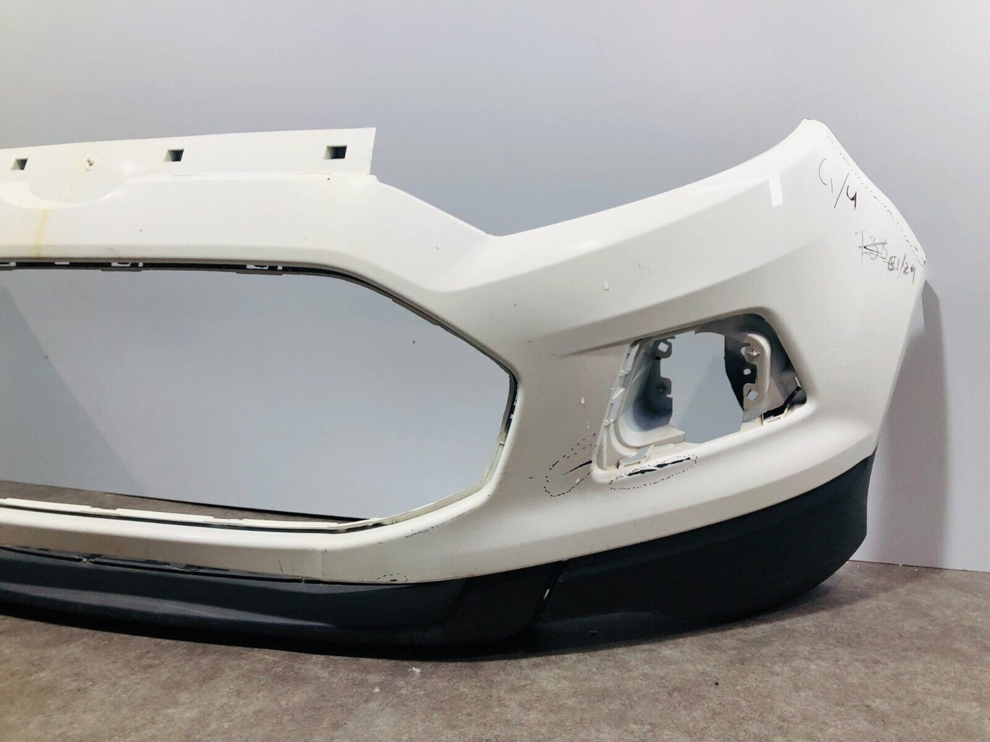 FORD ECOSPORT 2014-2018 GENUINE FRONT BUMPER IN WHITE; P/N: CN15-17D957