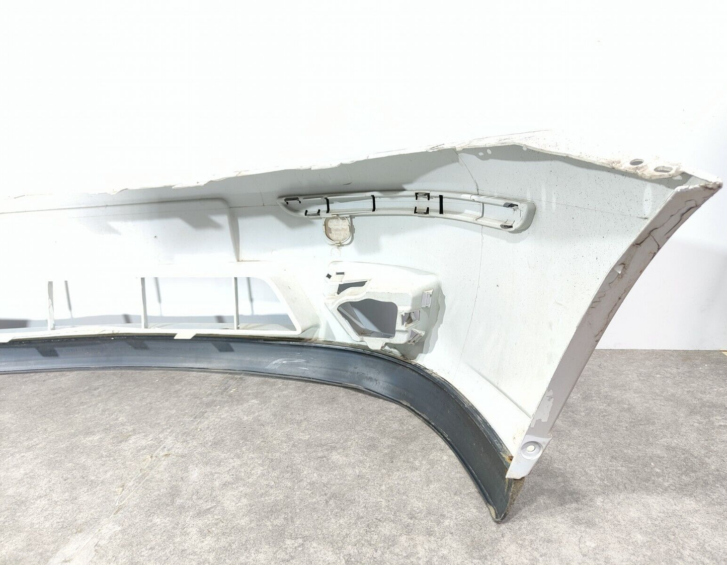 FORD FOCUS 1.8 TURBO DI TDDI  FRONT BUMPER 2001; P/N: 1201837