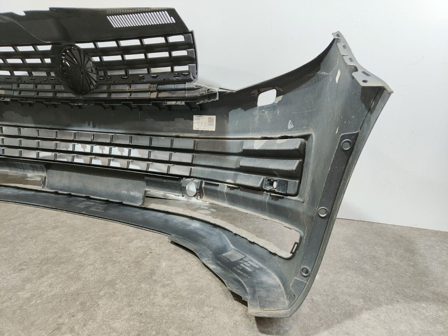 VW TRANSPORTER FRONT BUMPER 2015-2019; P/N: 7E0807221D