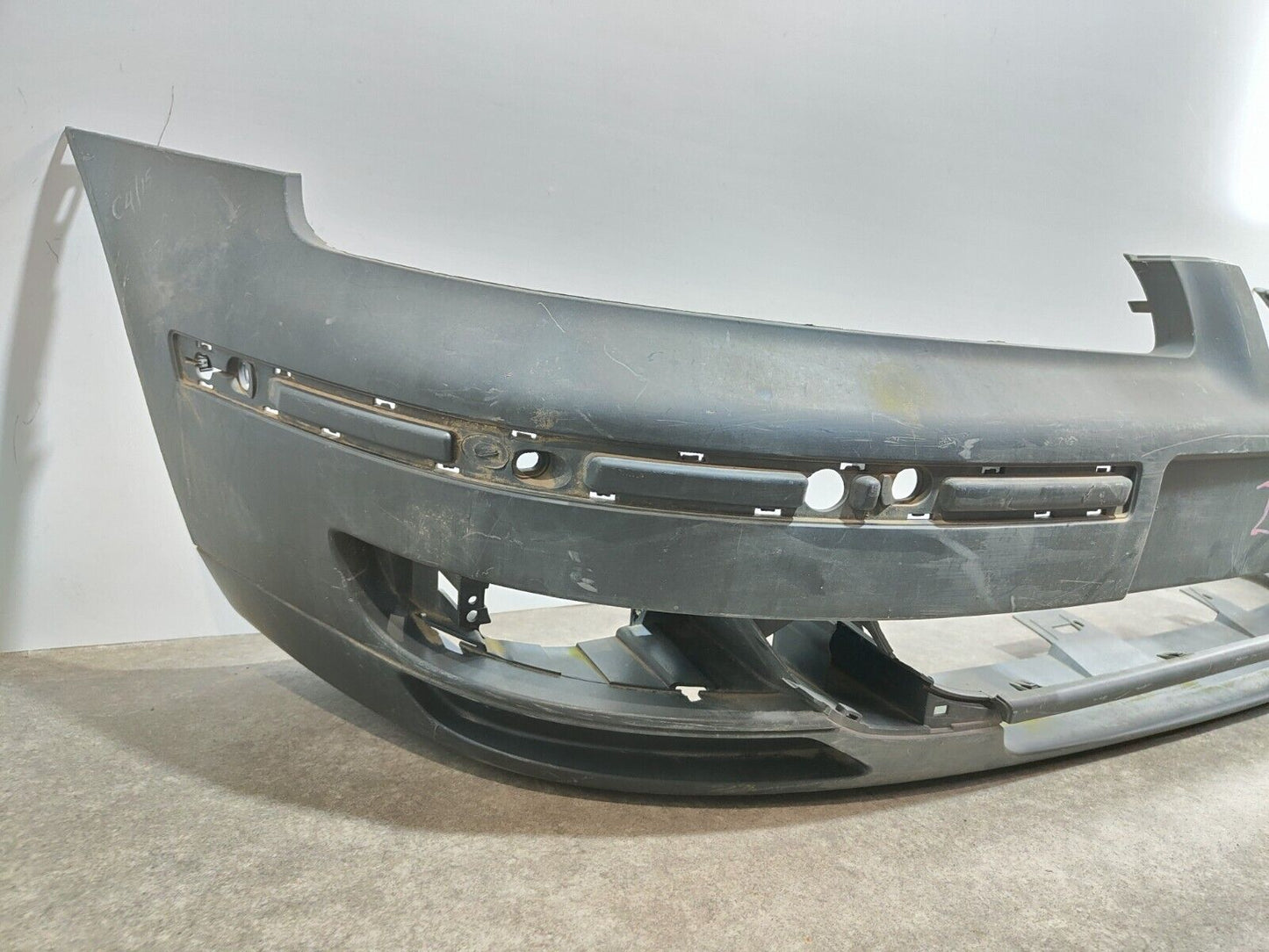 SEAT LEON FRONT BUMPER; P/N: 25034577