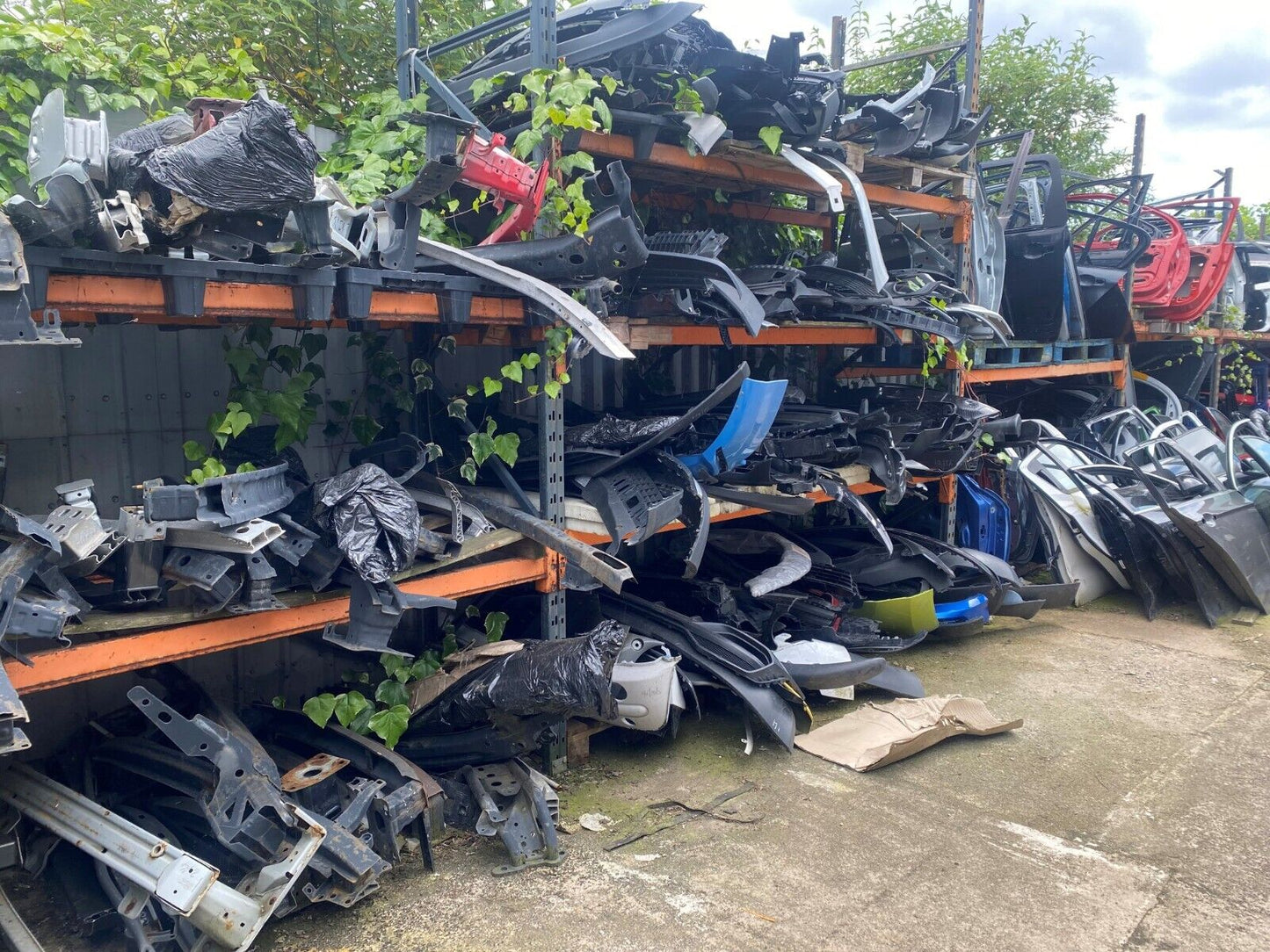 CAR PARTS CAR SPARES BUSINESS FOR SALE