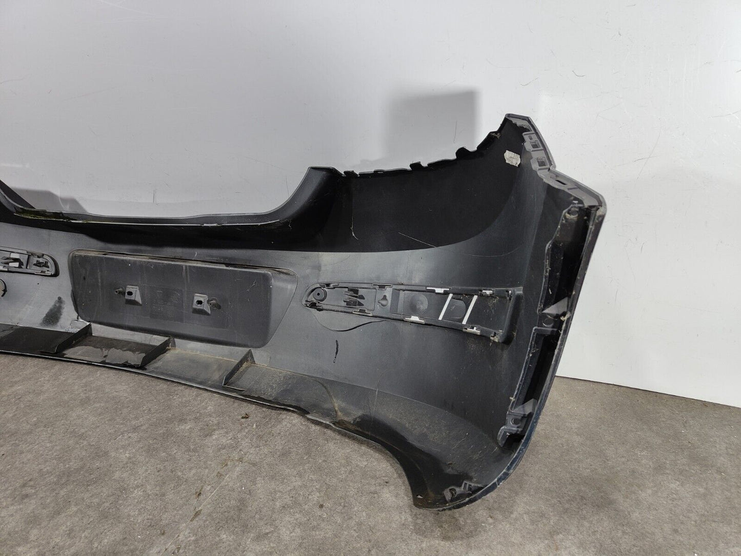 VAUXHALL ASTRA H 2004-2010 REAR BUMPER IN PRIMER; P/N: 375768702