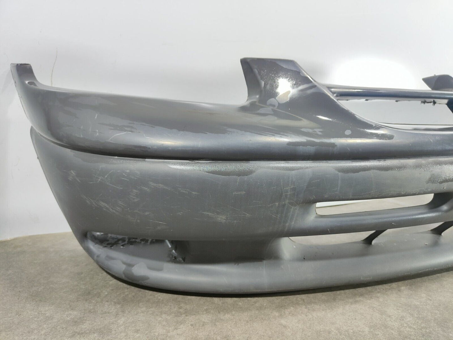 DODGE GRAND CARAVAN 1996-1998 FRONT BUMPER; P/N: 6781635733