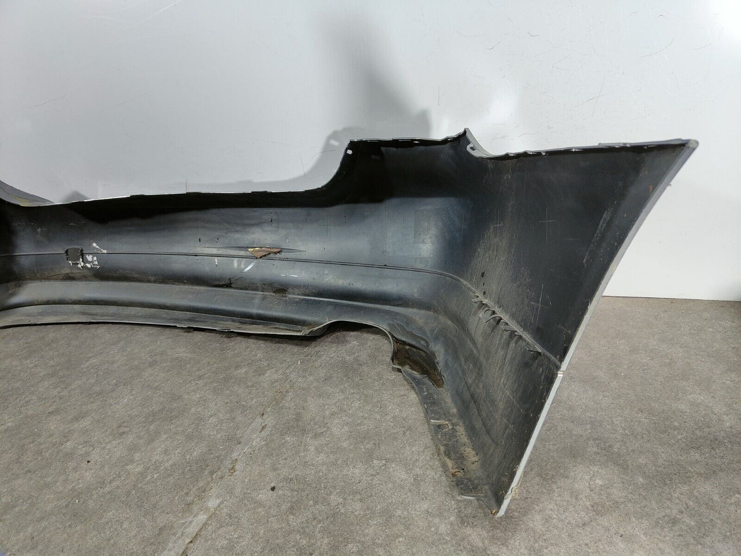 GENUINE BMW E90 3 SERIES 2005-2008 SALOON REAR BUMPER; P/N: 51127058509