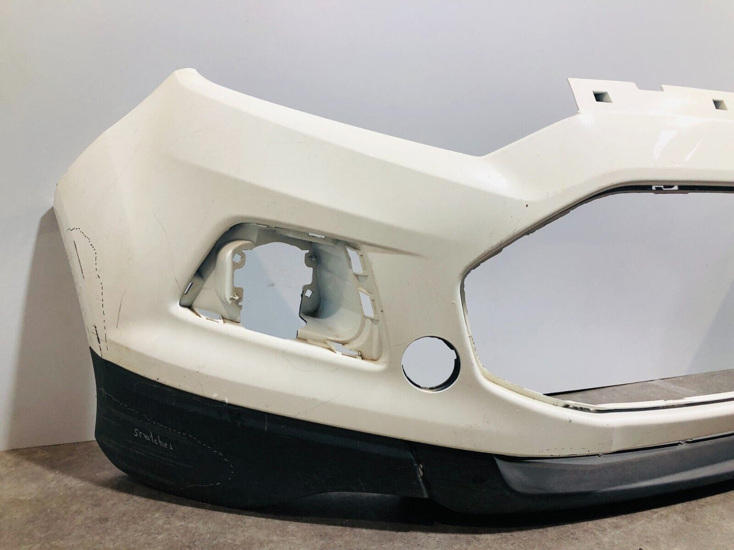 FORD ECOSPORT 2014-2018 GENUINE FRONT BUMPER IN WHITE; P/N: CN15-17D957