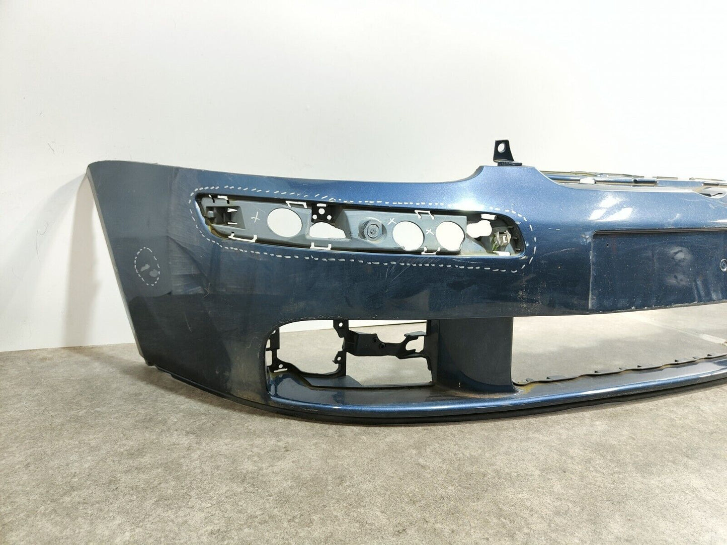 GENUINE VOLKSWAGEN VW GOLF MARK 5 2004-2009 FRONT BUMPER; P/N: 1K0807221