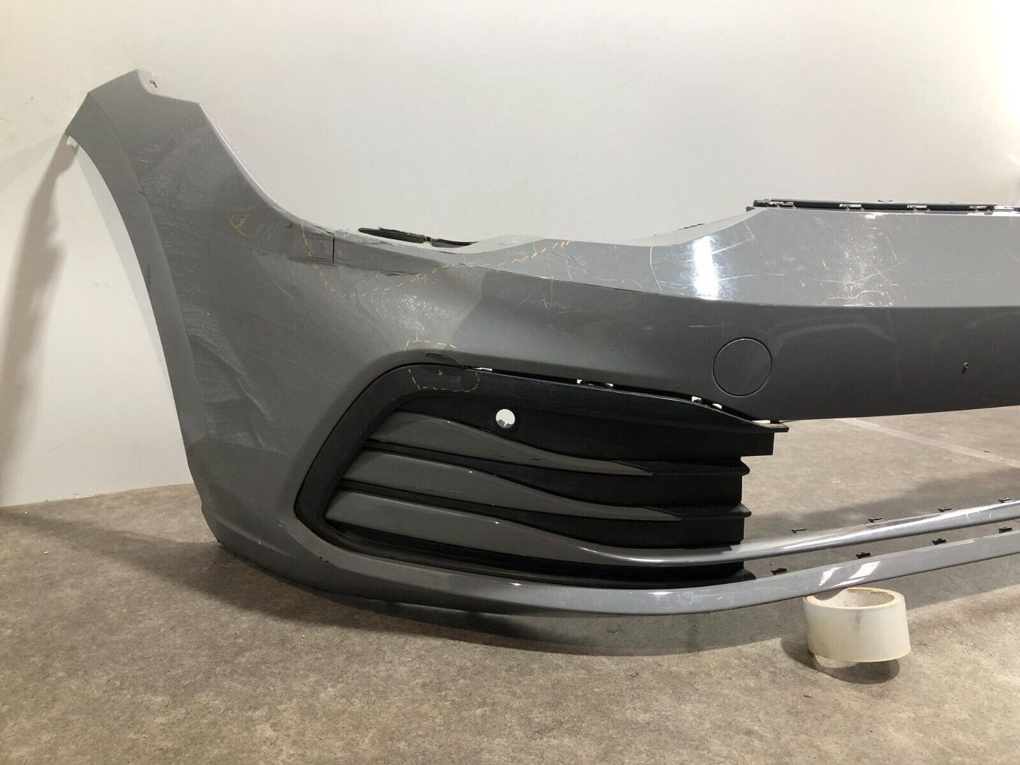 VW GOLF MK8 2020-ONWARDS HATCHBACK GENUINE FRONT BUMPER; P/N: 5H0807221H