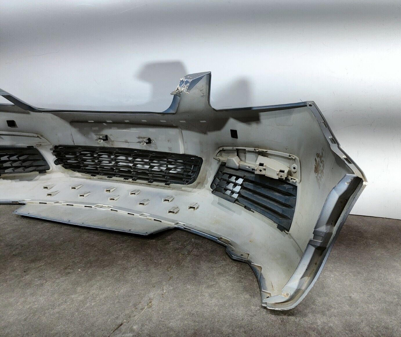 VAUXHALL ZAFIRA B MK2 FRONT BUMPER 2005-08; P/N: 13124959