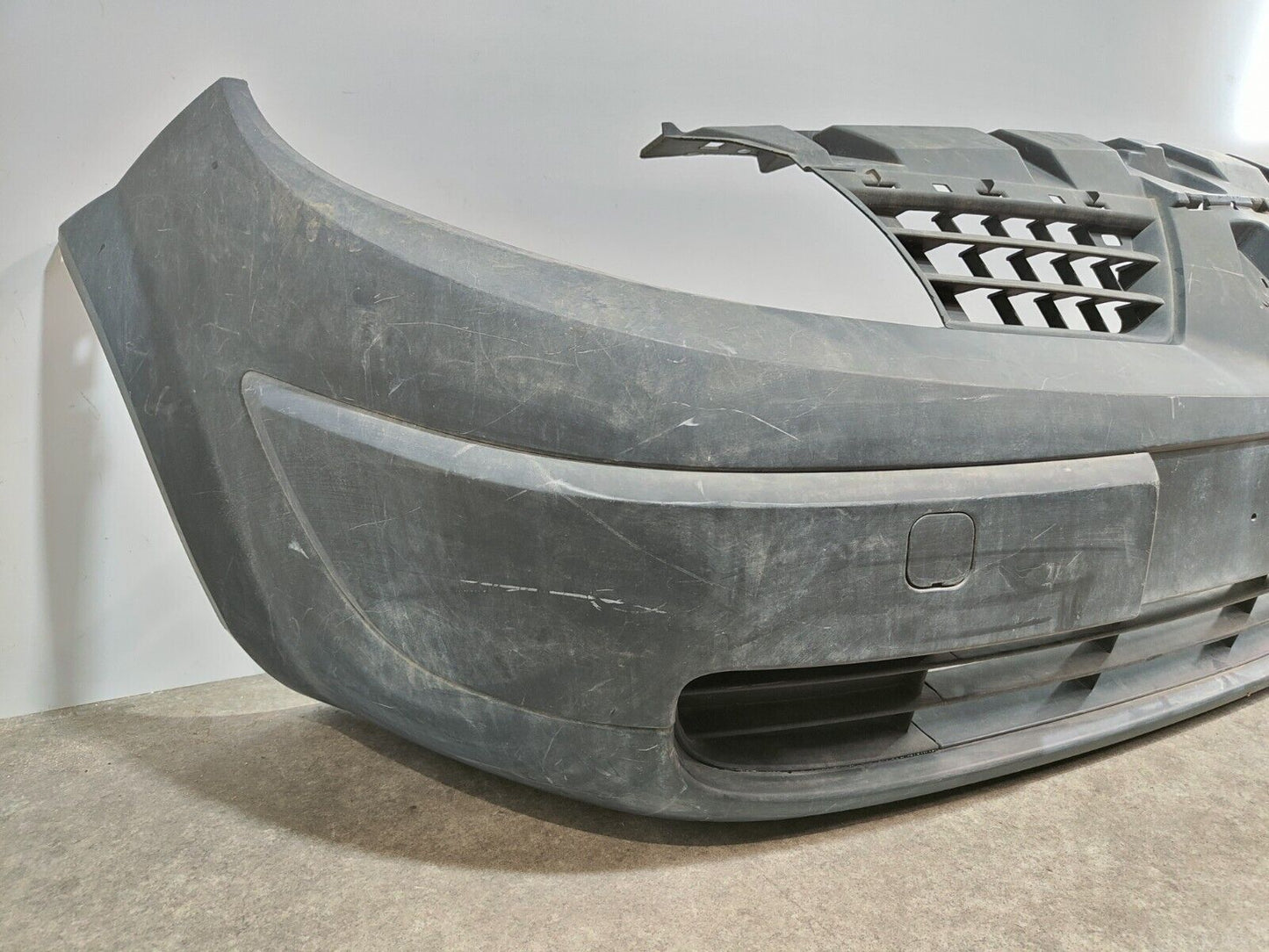 RENAULT SCENIC MK2 2006-2009 FRONT BUMPER; P/N: P1R05W5YT