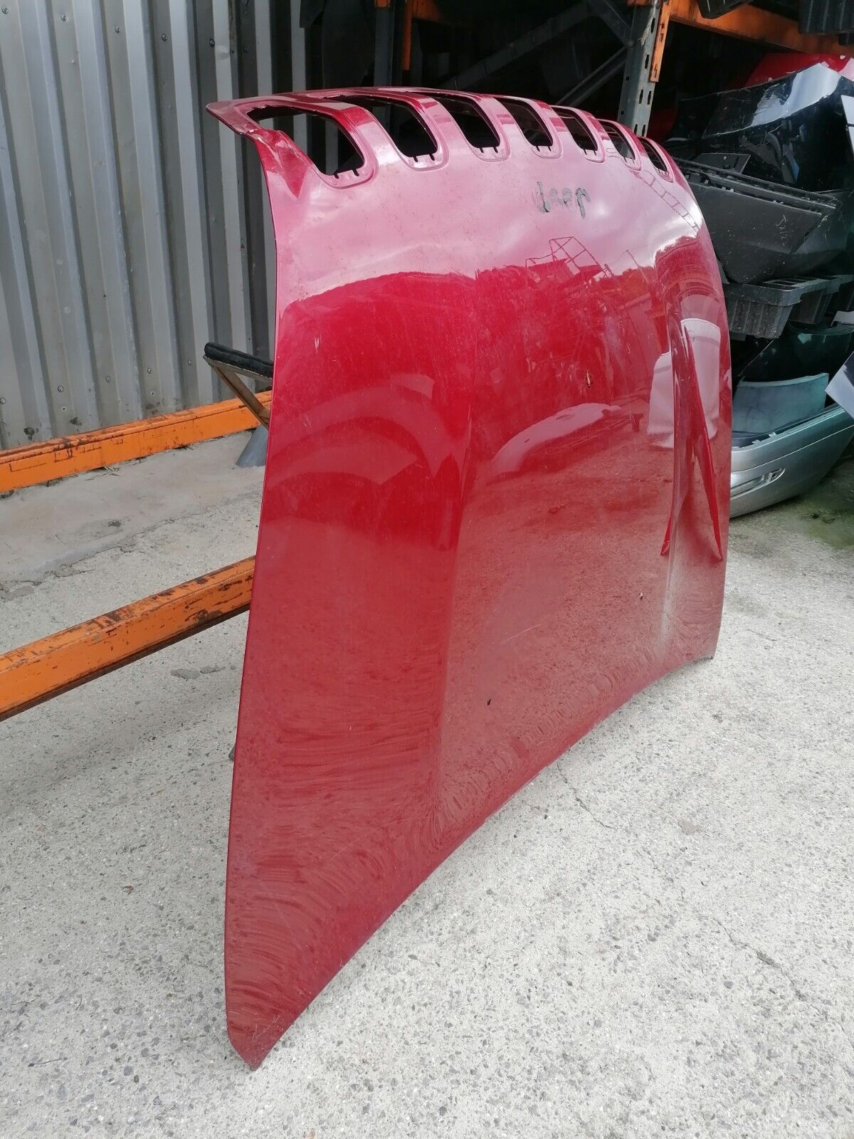 GENUINE JEEP CHEROKEE BONNET 2014 ONWARDS IN RED