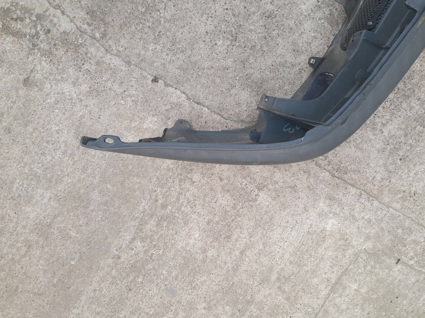 GENUINE TOYOTA AVENSIS 2000 FRONT BUMPER PN:5211905070