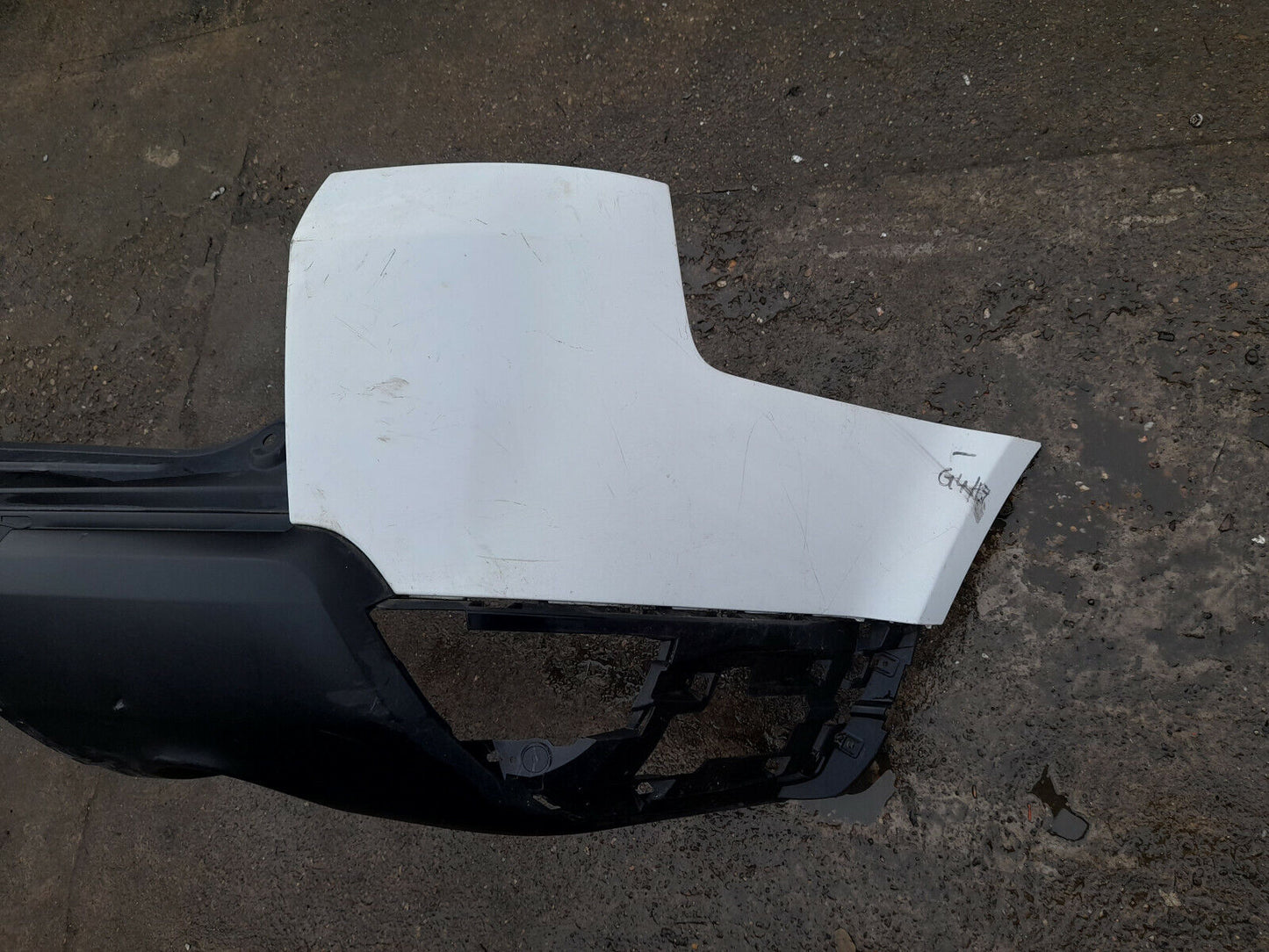 GENUINE RANGE ROVER SPORT 2013-ONWARDS REAR BUMPER PN:DK62-17927-AAW