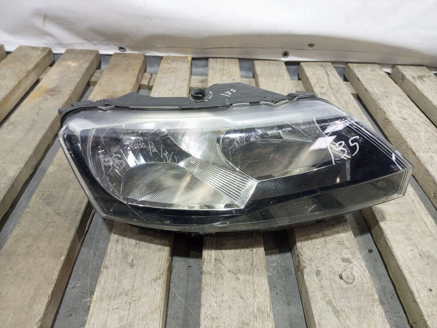 SKODA RAPID 2013-2017 FRONT BUMPER RIGHT SIDE HEADLIGHT P/N:5JC941016