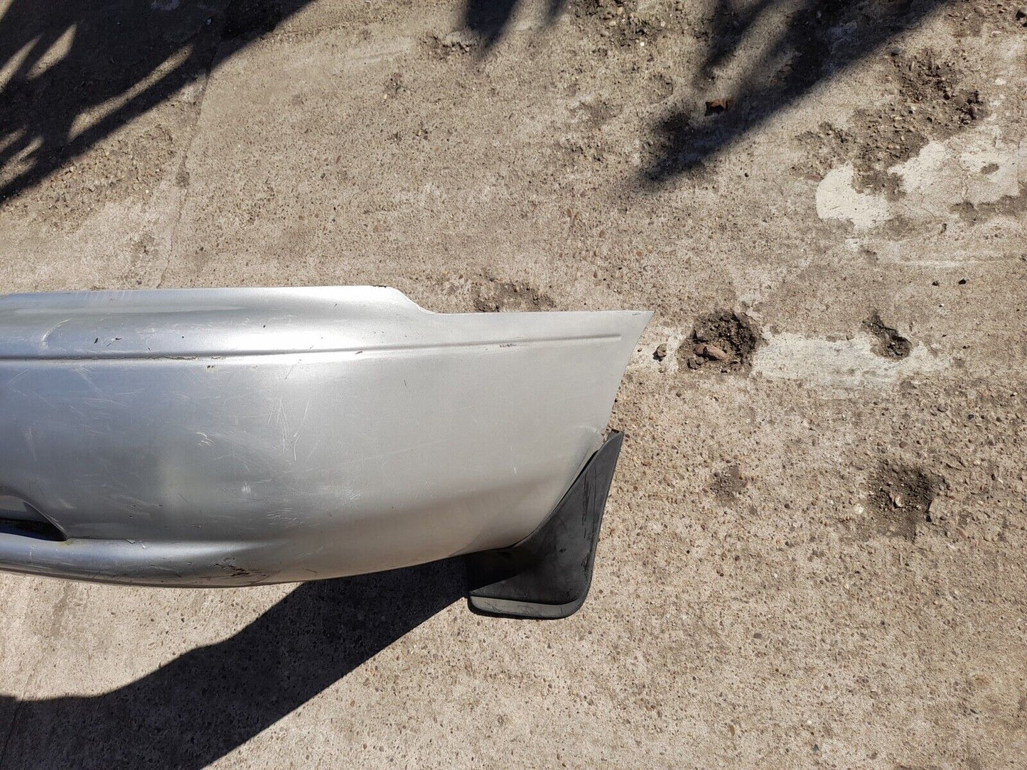 GENUINE TOYOTA COROLLA 1995-2002 REAR BUMPER P/N:521591A610