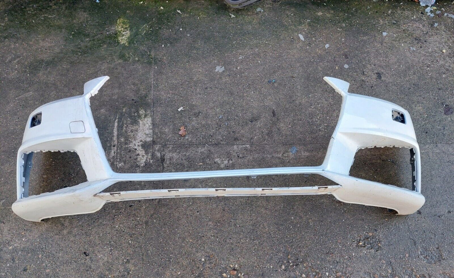 AUDI TT/ TTS 2015 ON S-LINE FRONT BUMPER WITH WASHER HOLES IN WHITE GENUINE