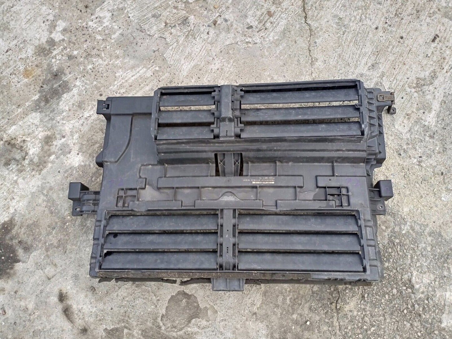 FORD GALAXY RADIATOR CONTROL SHUTTER GRILL P/N:EM2B-8475-DF