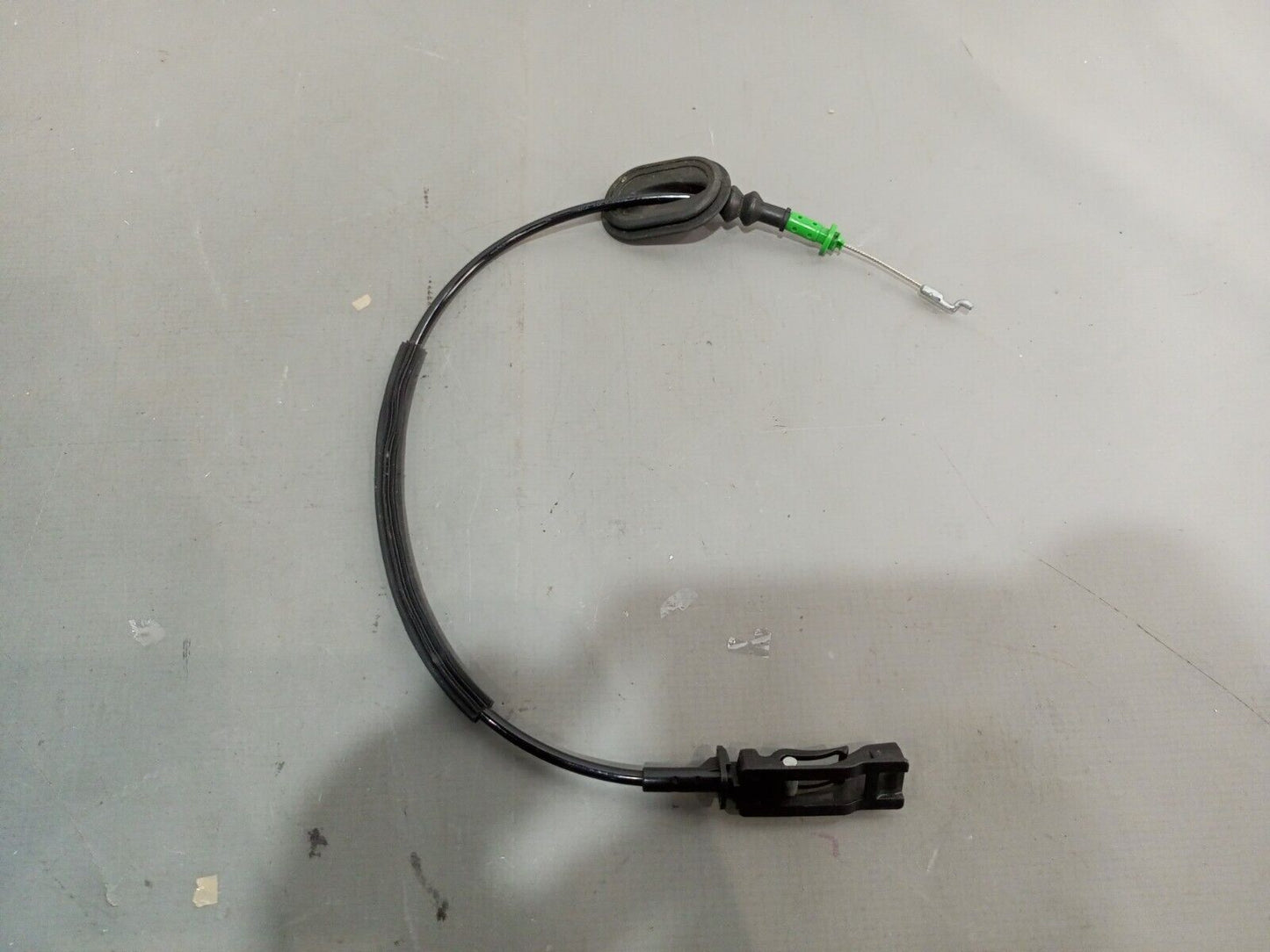 GENUINE 2015 FORD FIESTA REAR DOOR CABLE 8A61A218A00BD