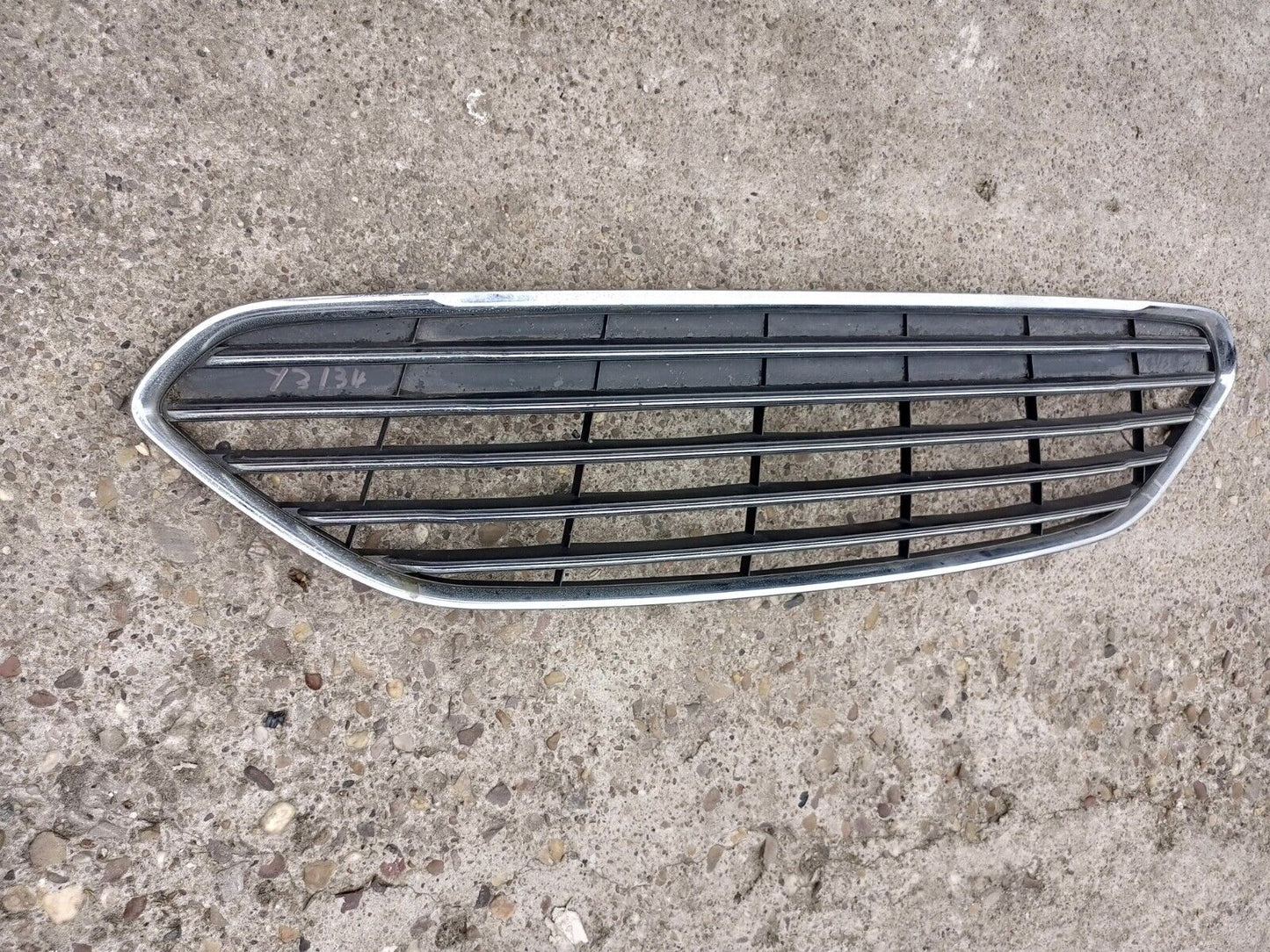 FORD FIESTA 2013-2017 FRONT BUMPER GRILL P/N: C1BB17B968A