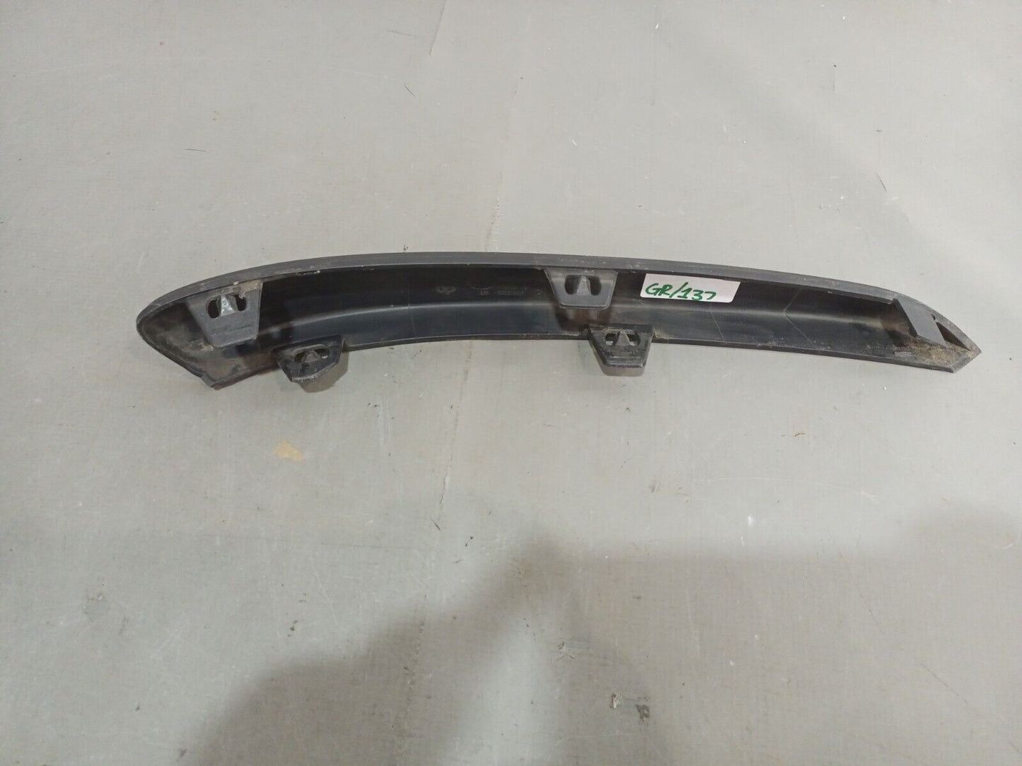 VAUXHALL ASTRA H 2004-2009 FRONT BUMPER LEFT SIDE TRIM P/N:13121993