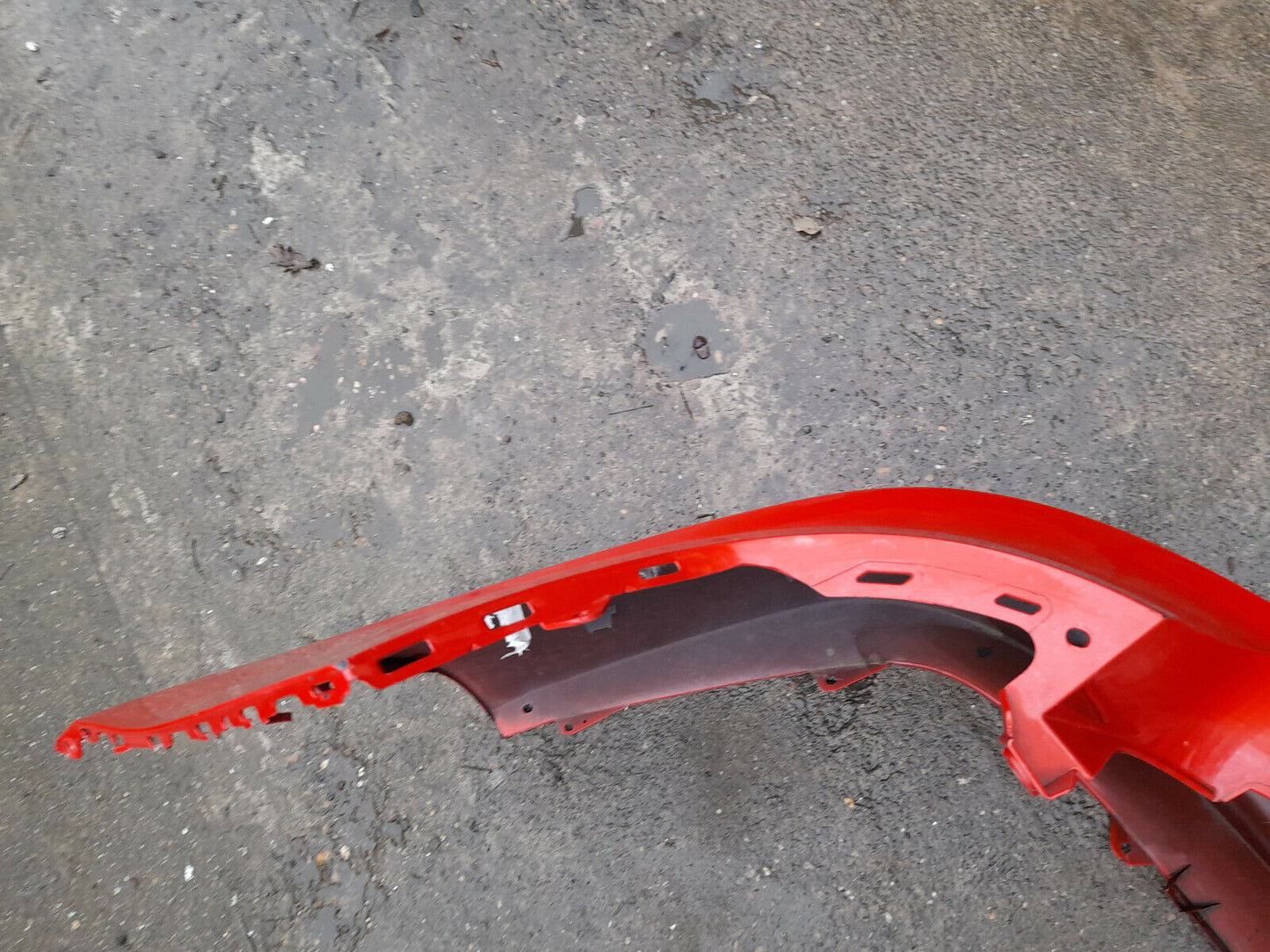 GENUINE SEAT LEON FR 2012-ONWARDS REAR BUMPER IN RED PN:5F9807421K