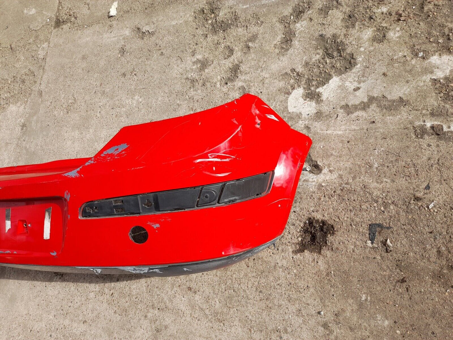 GENUINE VAUXHALL ASTRA H 5DR 2004-2009 REAR BUMPER IN RED P/N:24460353