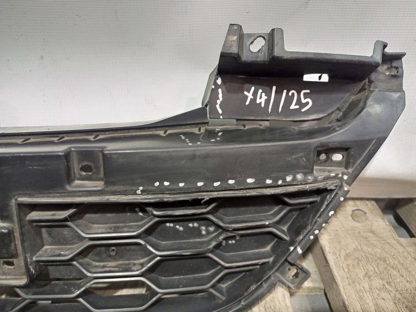 SSANGYONG RODIUS TURISMO 2004-2019 FRONT LOWER BUMPER GRILL P/N:78780-21600