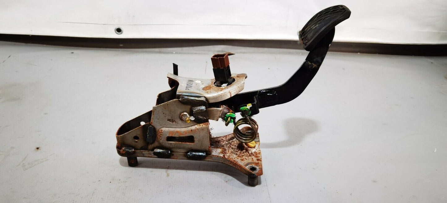 GENUINE NISSAN JUKE 1.5 ACCELERATOR THROTTLE AND BRAKE PEDAL ASSEMBLY