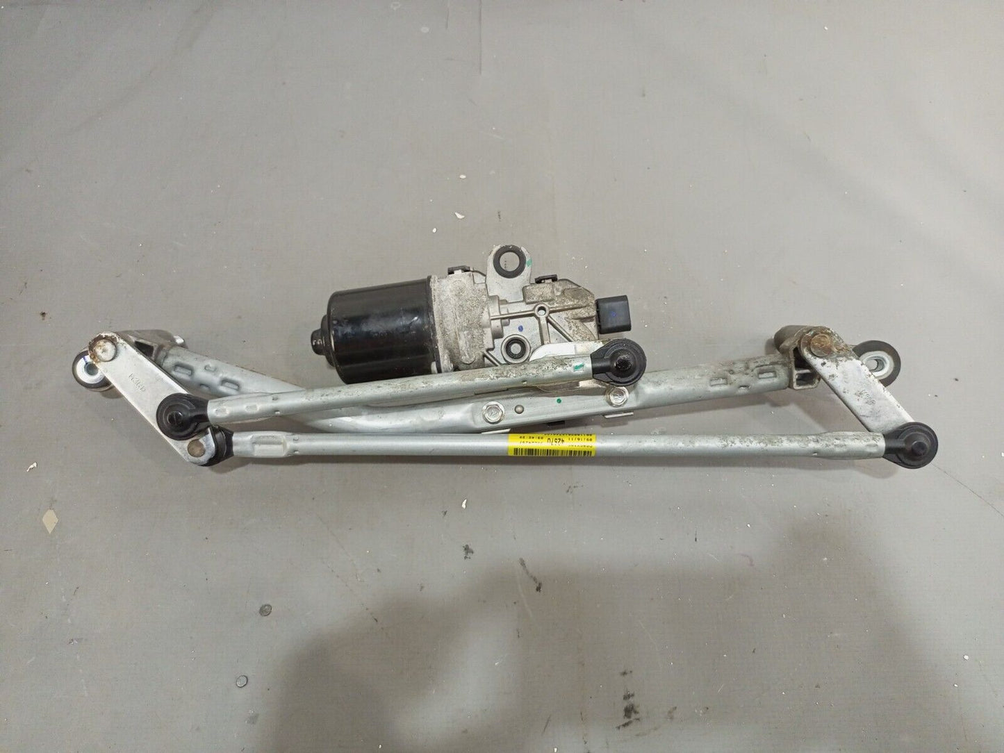 CHEVROLET SPARK FRONT WIPER MOTOR & LINKAGE 96946513 2009-2015