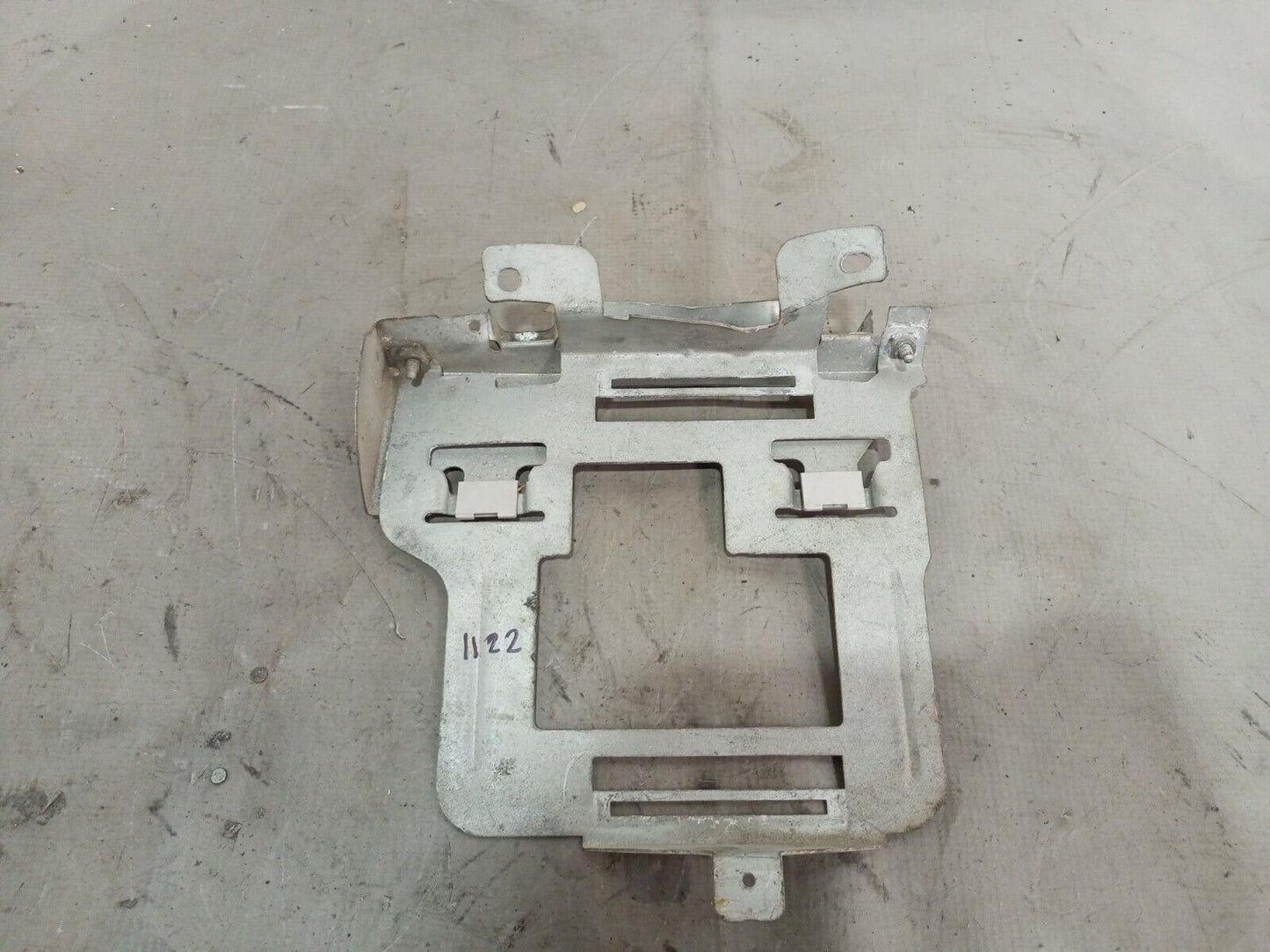 VOLKSWAGEN TOURAN 2007-2010 ECU BRACKET HOLDER P/N:1T0907411A