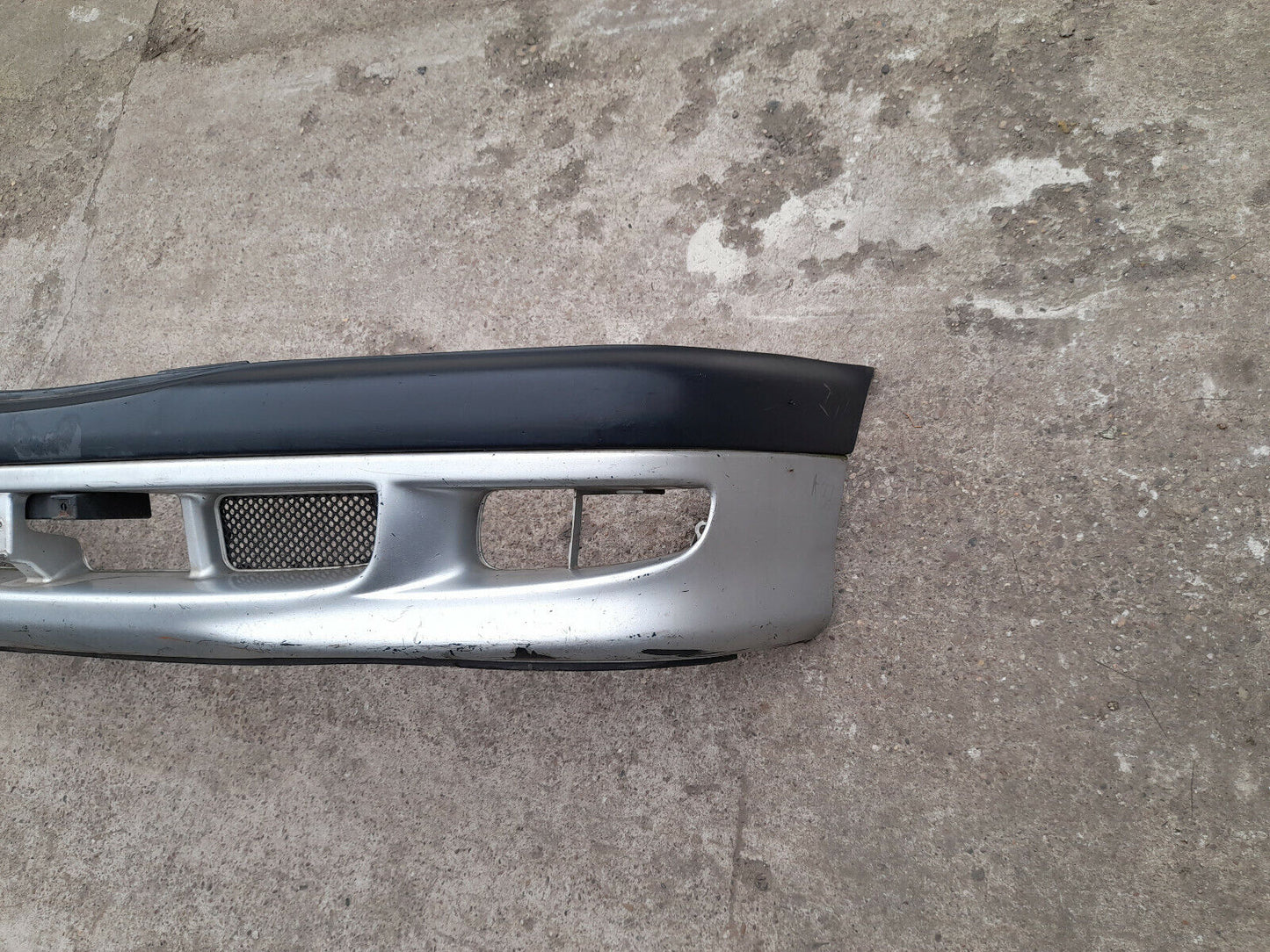 GENUINE TOYOTA AVENSIS 2000 FRONT BUMPER PN:5211905070