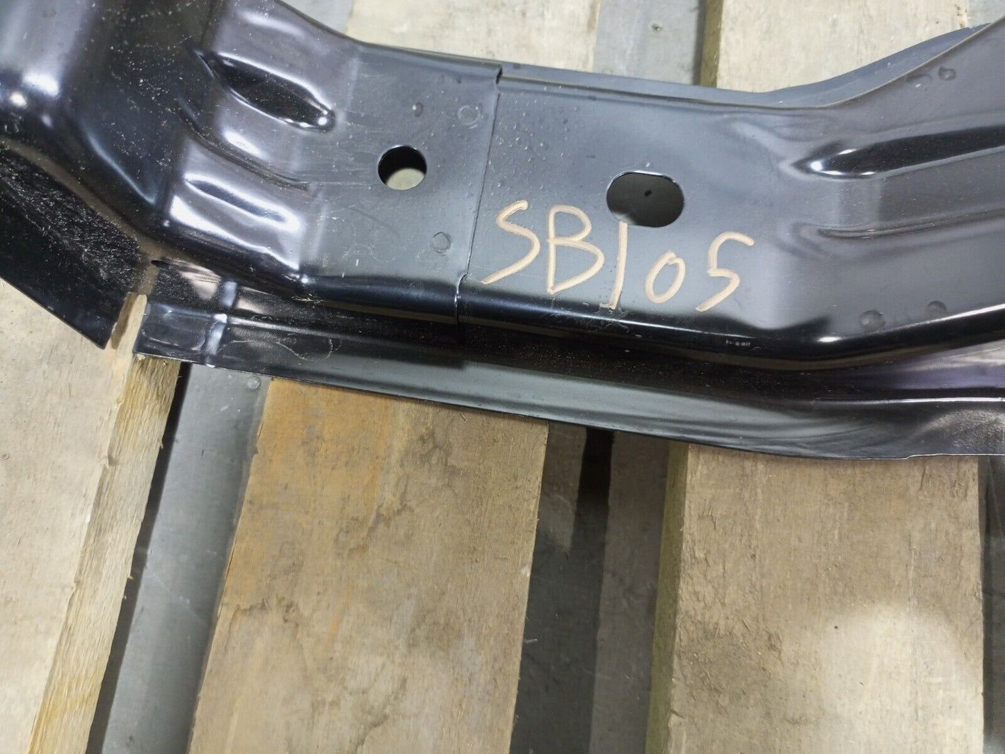 FORD REAR FLOOR CROSS PANEL P/N:2308847