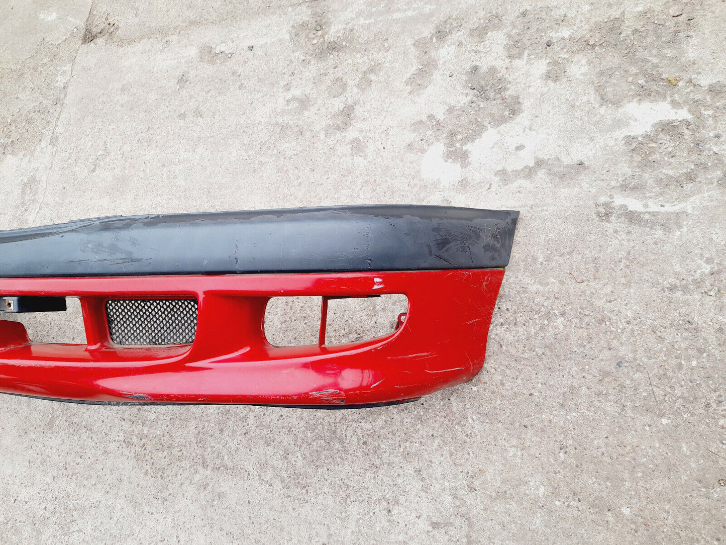 GENUINE TOYOTA AVENSIS 2000 FRONT BUMPER WITH GRILLE IN RED P/N:5211905070