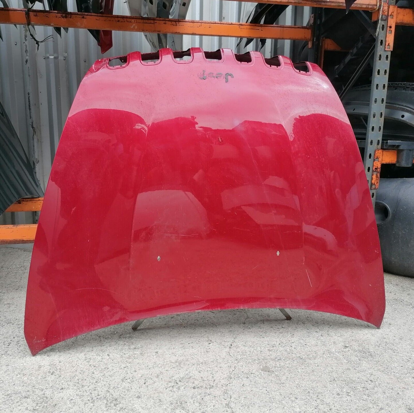 GENUINE JEEP CHEROKEE BONNET 2014 ONWARDS IN RED