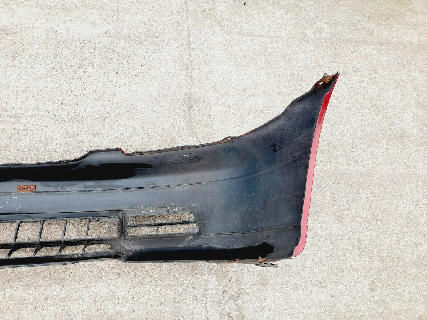 GENUINE HONDA ACCORD 1993-1997 FRONT BUMPER WITH GRILL PN:71101-SX0-ZZ00