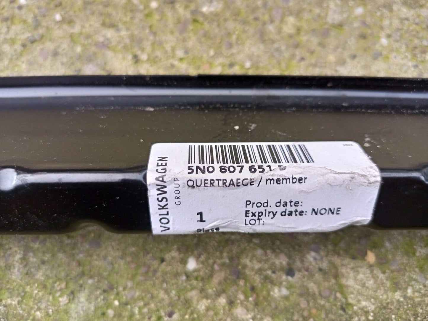 VOLKSWAGEN TIGUAN FRONT LOWER CROSS MEMBER P/N:5N0807651B