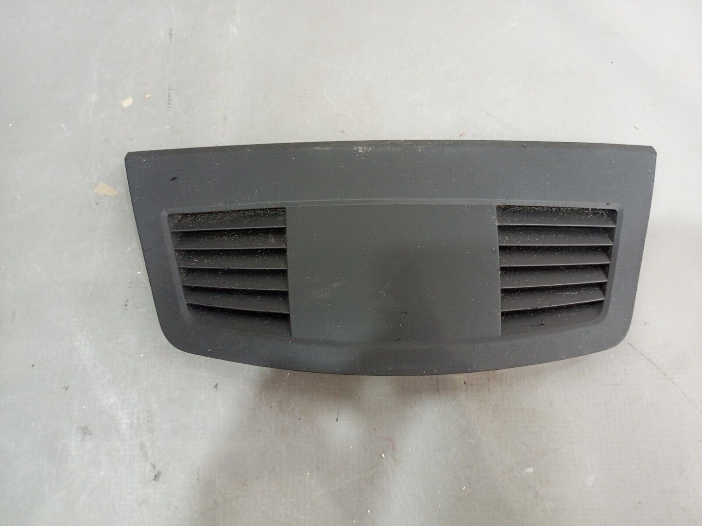 BMW 3 SERIES E90 E91 E92 NAVIGATION SYSTEM COOLING DUCT CHANNEL P/N:71307459