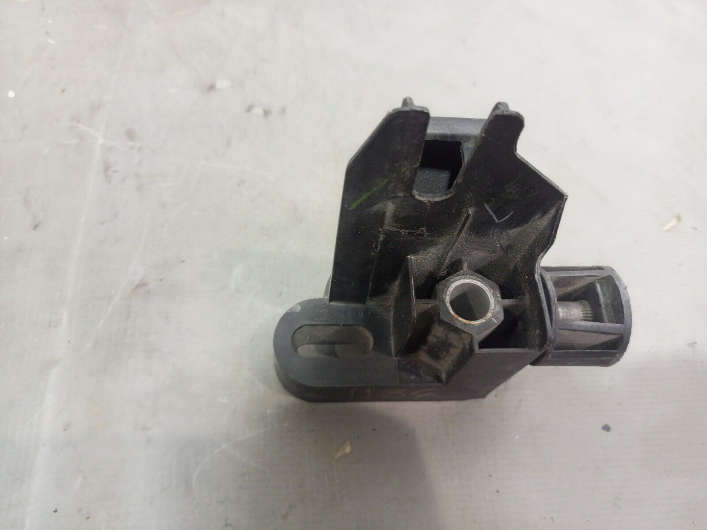 FORD ECOSPORT FRONT LEFT SLAM PANEL BRACKET P/N:CN1516E146A