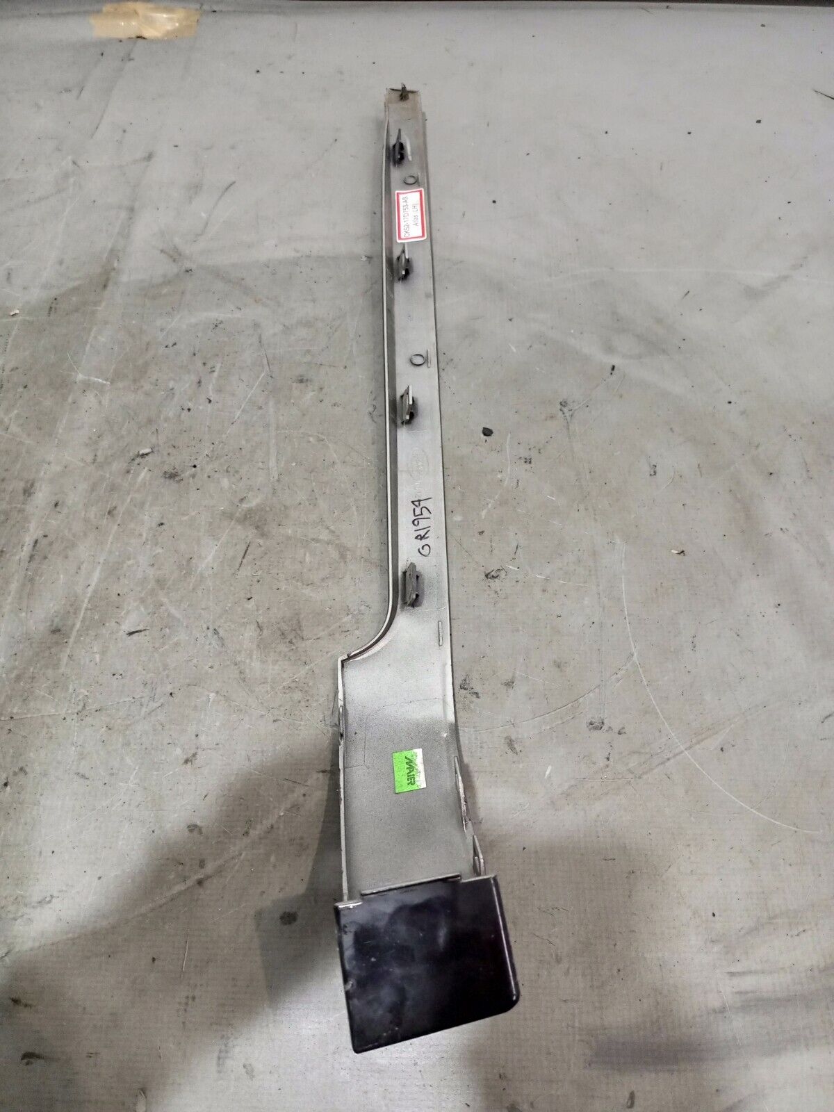 RANGE ROVER EVOQUE REAR BUMPER LEFT SIDE TRIM P/N:CK52-17D753-AB