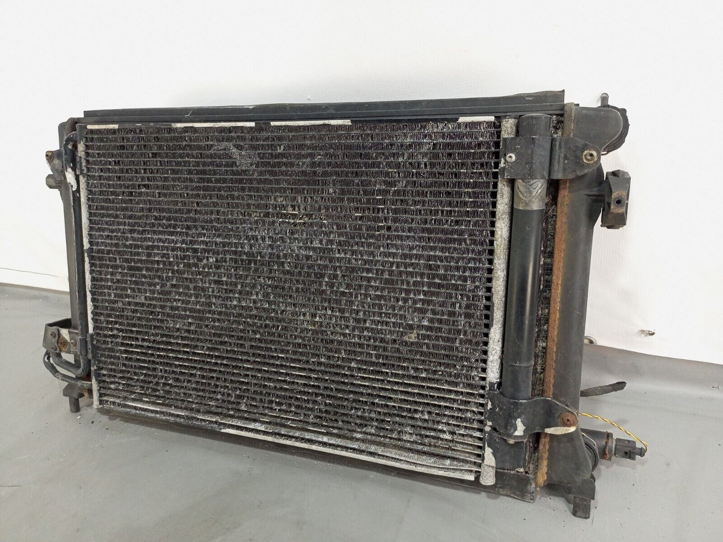 VOLKSWAGEN AUDI SEAT SKODA ENGINE COOLING RADIATOR P/N:1K0121251P